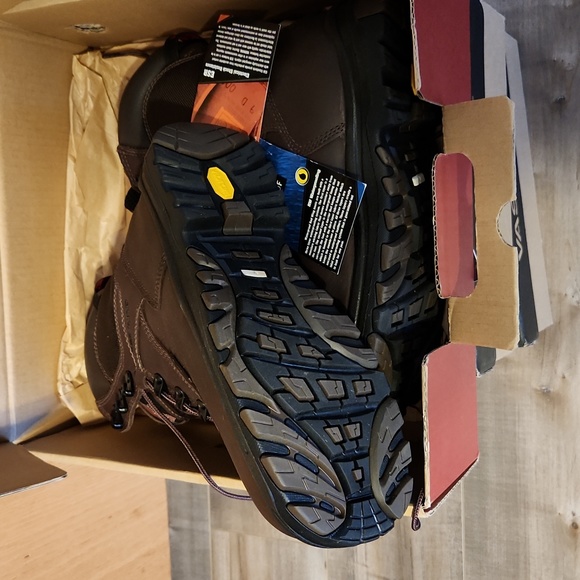 Red wing work boots new in box with tags on - Picture 2 of 3